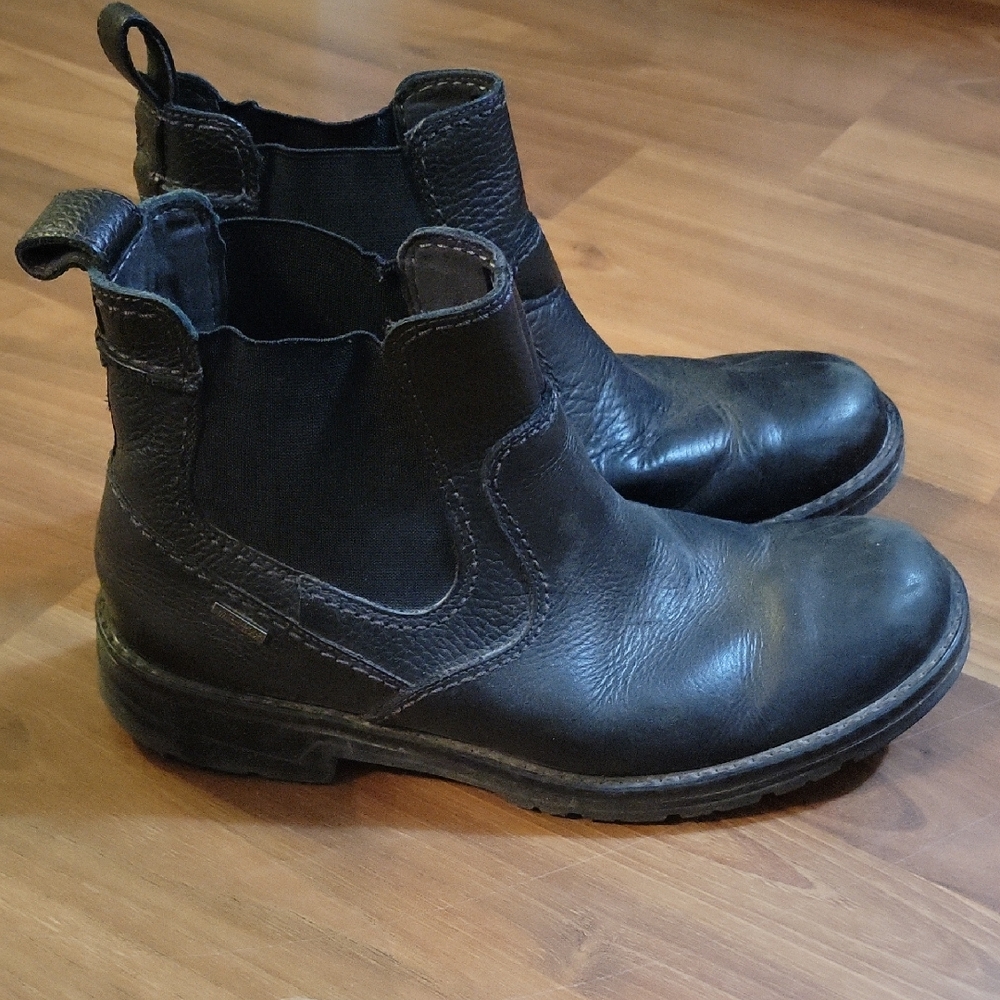 Clarks Black Leather Ankle Boots